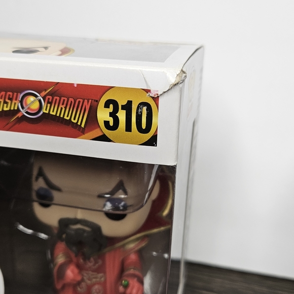 New Set of 4 Flash Gordon Funko Pop! Figures - Picture 5 of 13